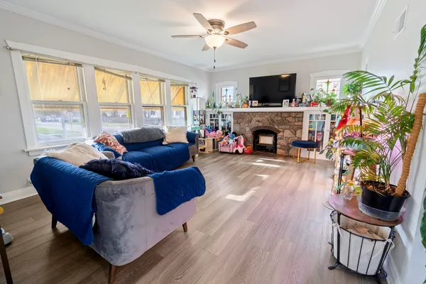$450,000 | 719 North 14th Avenue, Melrose Park, IL 60160