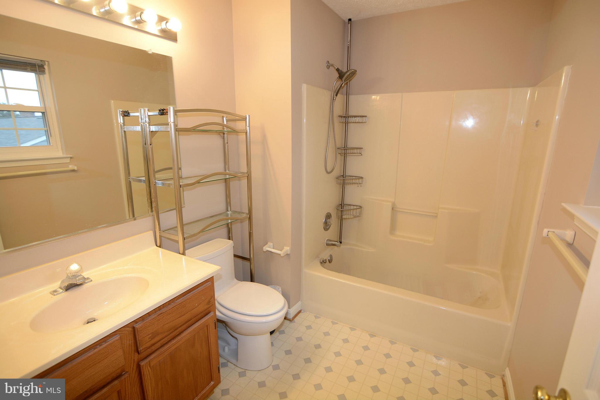 7701 Early Spring Way Severn, MD 21144 - Photo 20 of 30 Bath (Master)