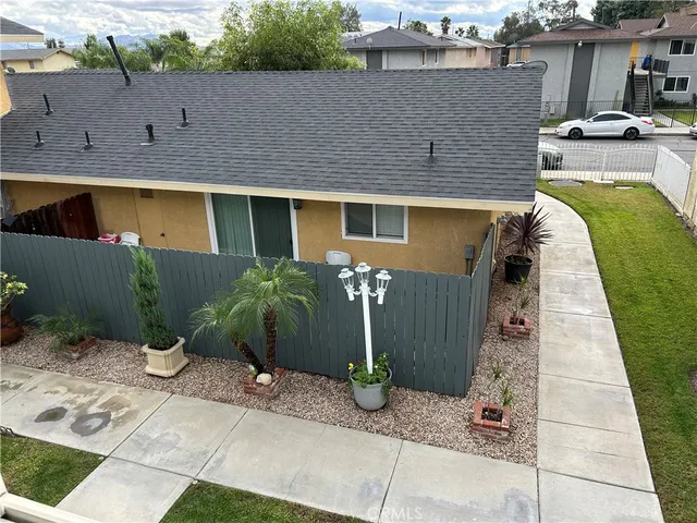$1,995 | 1678 West Bonnie View Drive, Rialto, CA 92376