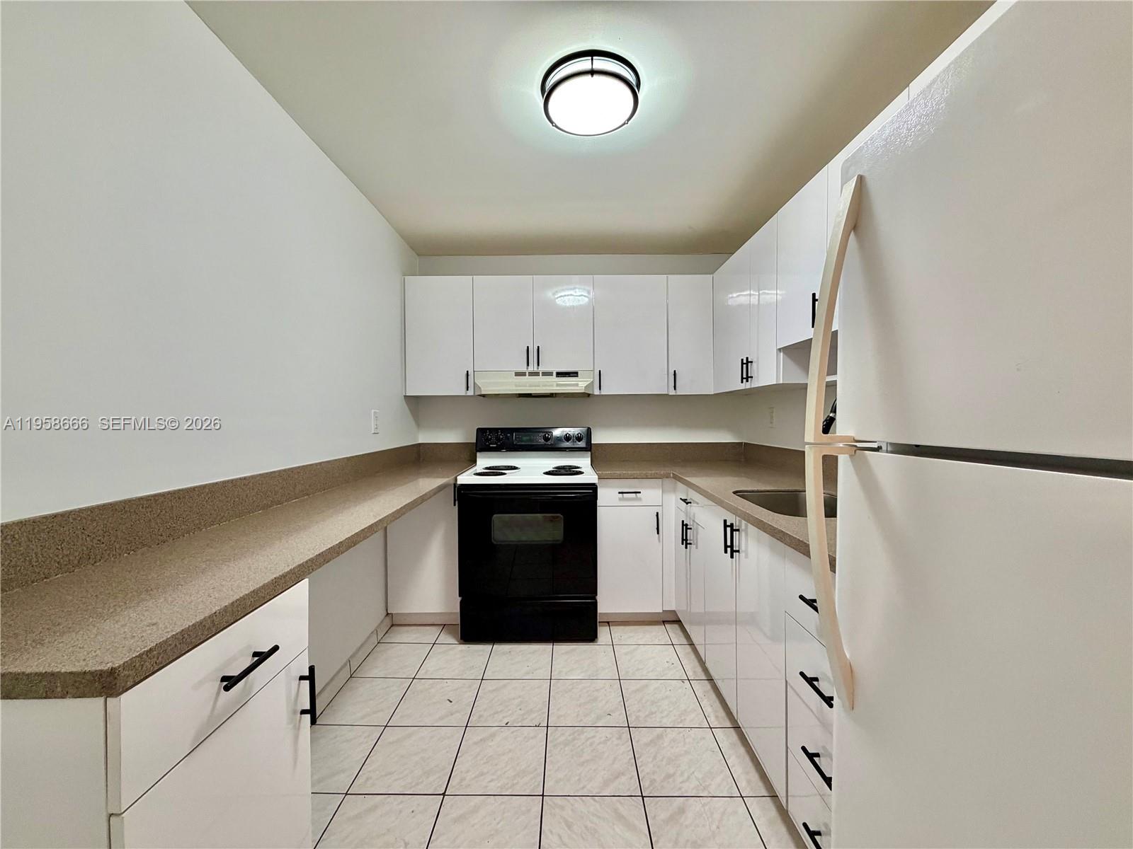 901 Southwest 37th Avenue, Unit 25 Miami, FL 33135 - Photo 6 of 10