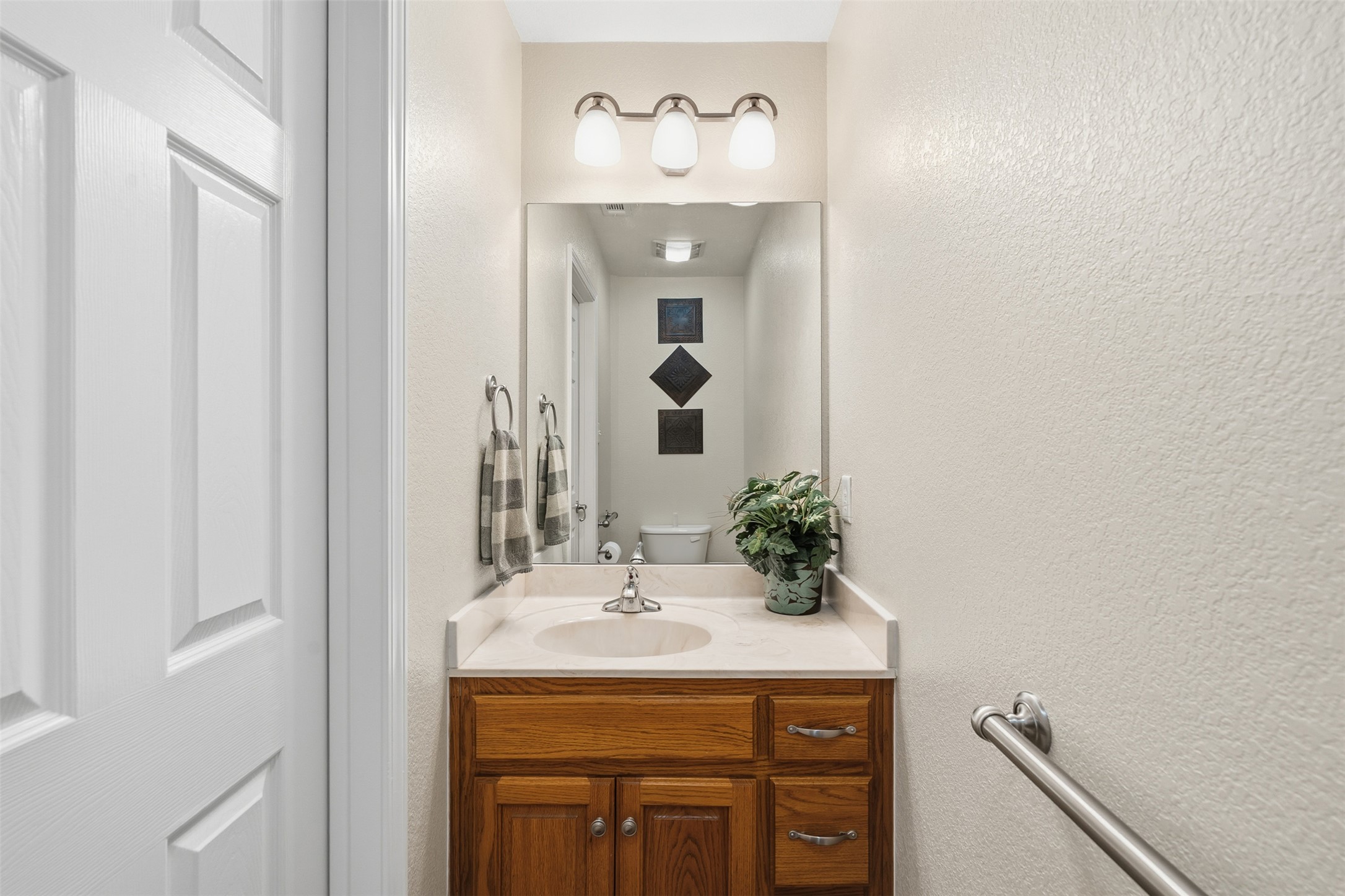 420 Rundberg Drive Jarrell, TX 76537 - Photo 10 of 27 Half Bathroom