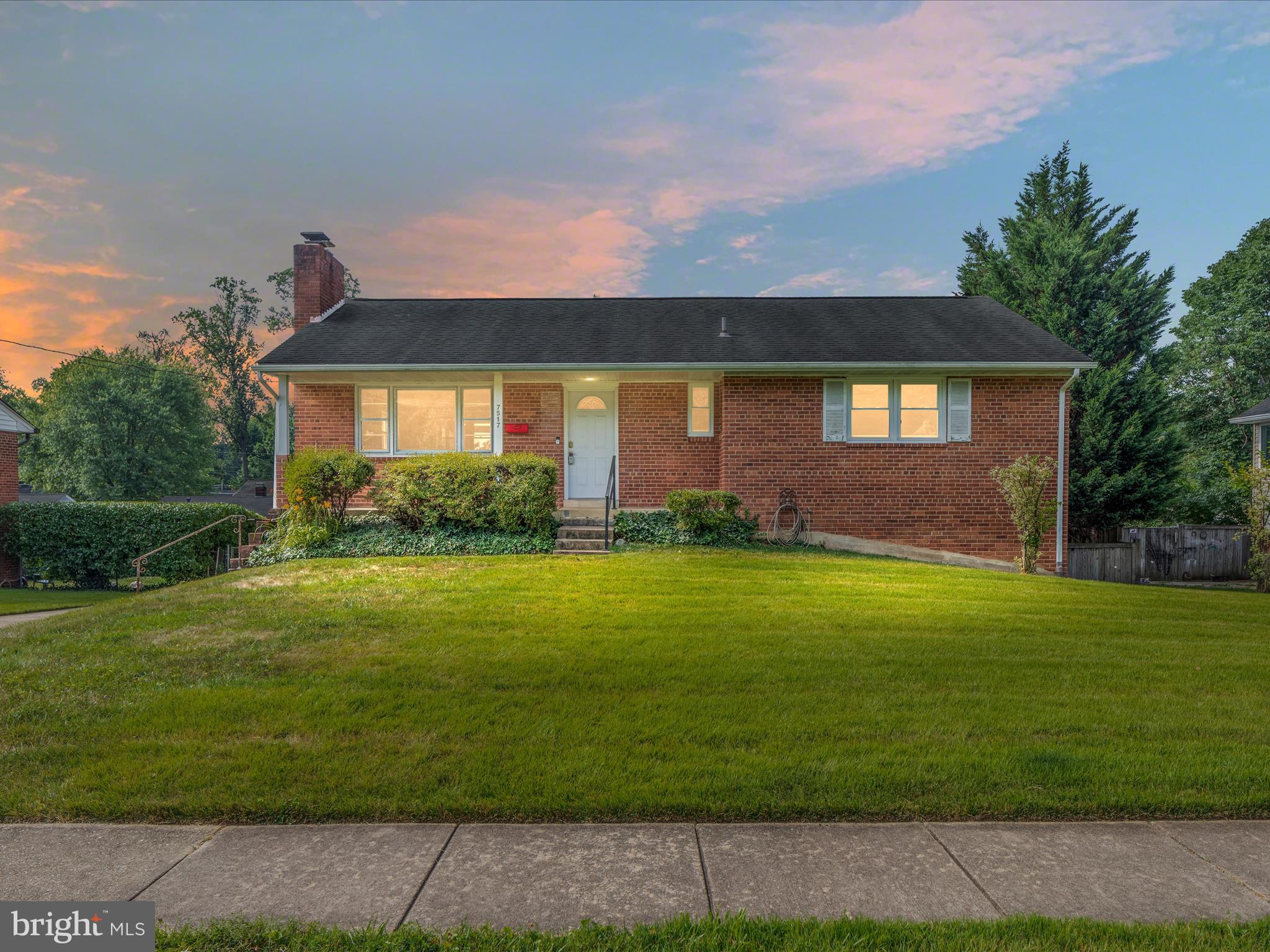 WELCOME HOME TO 7517 INZER ST.