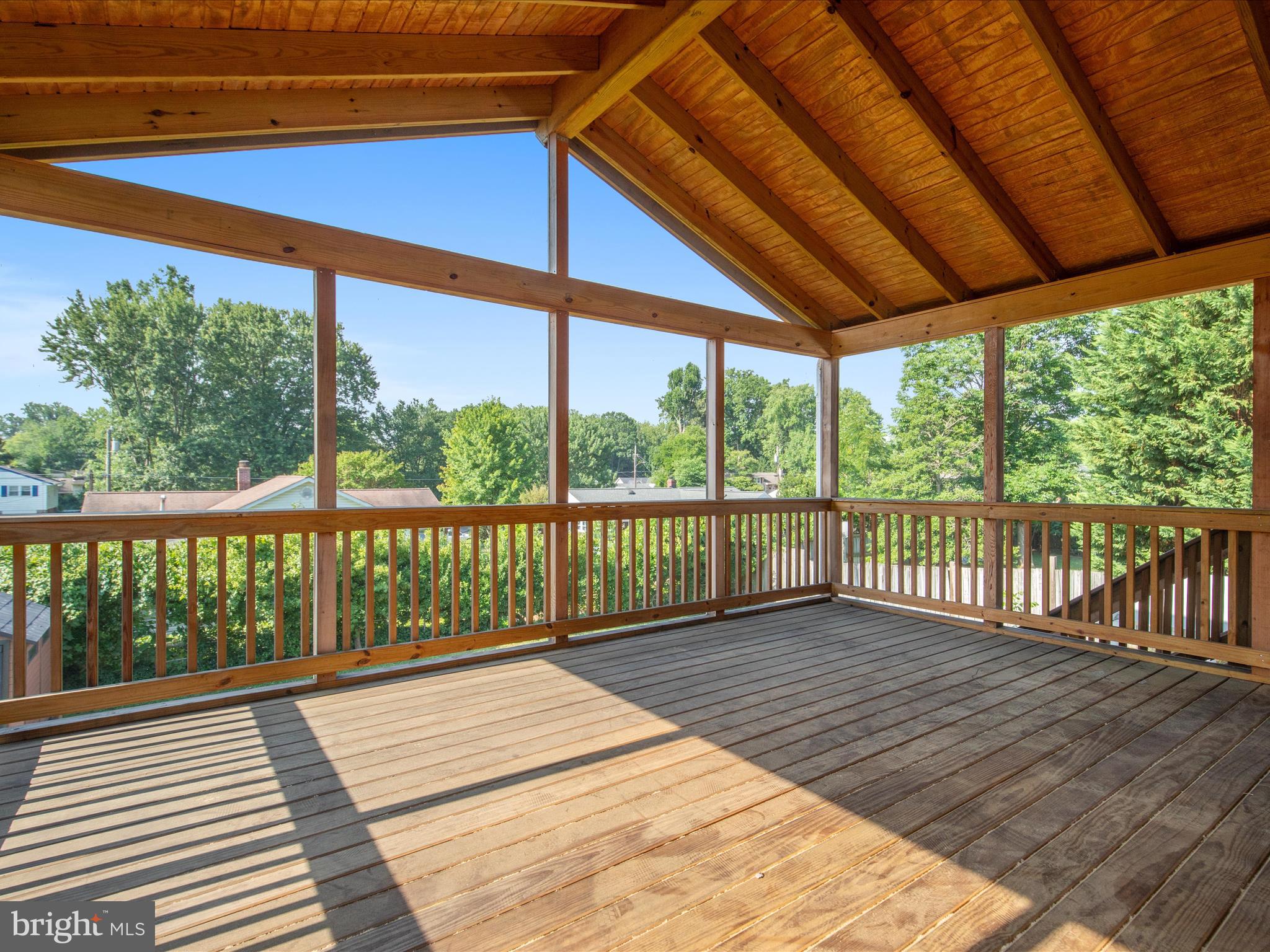 7517 Inzer Street Springfield, VA 22151 - Photo 18 of 33 SCREENED IN PORCH WITH VAULTED ROOF