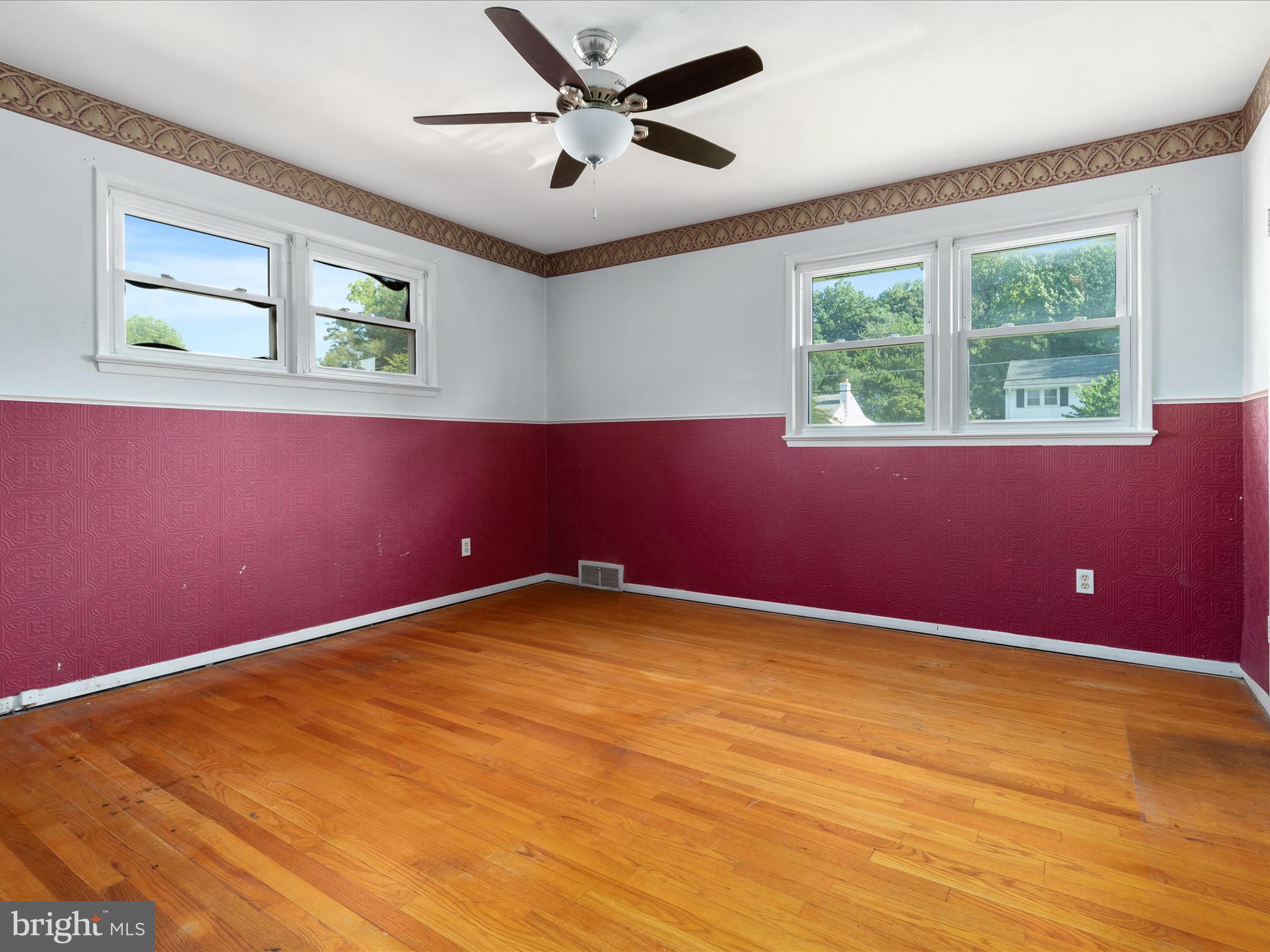 7517 Inzer Street Springfield, VA 22151 - Photo 20 of 33 PRIMARY BEDROOM