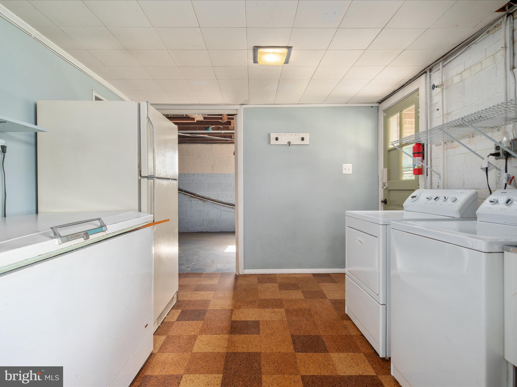7517 Inzer Street Springfield, VA 22151 - Photo 28 of 33 LOWER LEVEL LAUNDRY AREA
