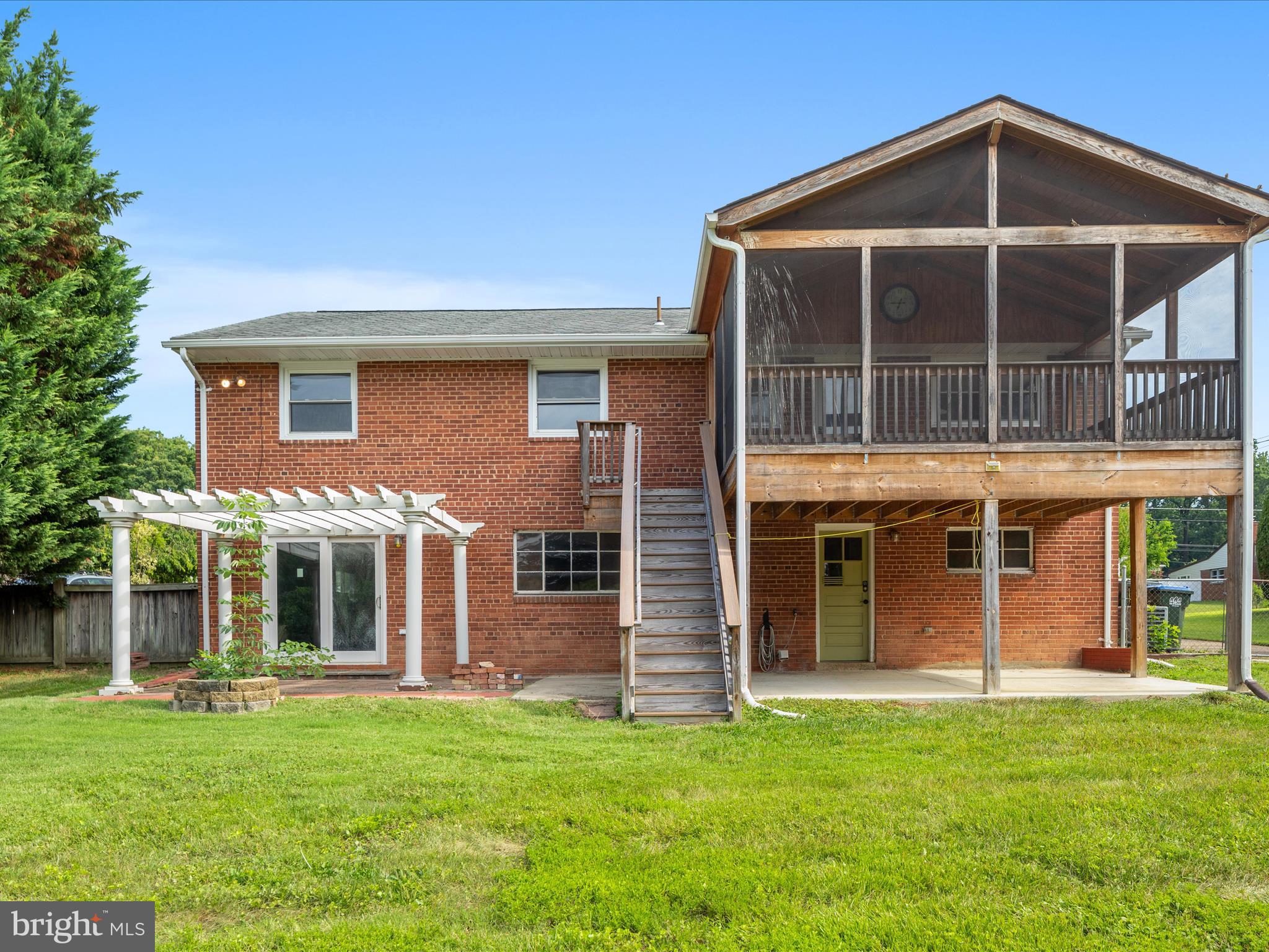 7517 Inzer Street Springfield, VA 22151 - Photo 10 of 33 BACK VIEW OF THE HOME