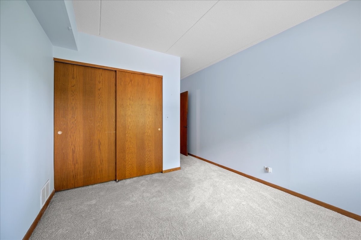 1502 Woodbridge Road, Unit 1D Joliet, IL 60436 - Photo 23 of 31 Gallery Image 23