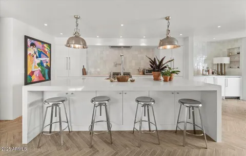 $1,699,000 | 4843 North 72nd Way, Scottsdale, AZ 85251