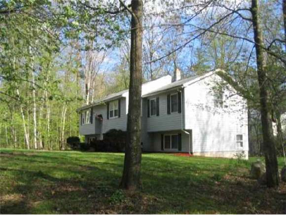 46 Conleys Grove Road Derry, NH 03038 - Photo 1 of 1 Gallery Image 1