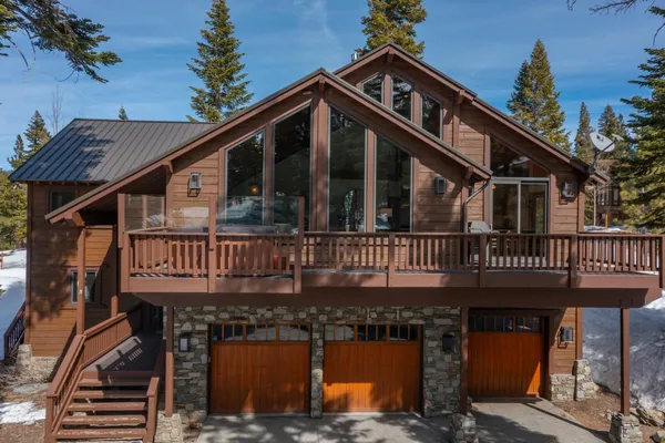 $2,790,000 | 125 Le Verne Street, Mammoth Lakes, CA 93546