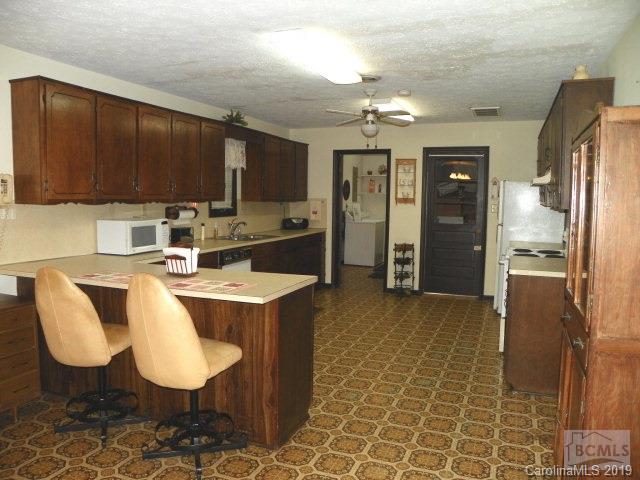 2970 High Peak Road Valdese, NC 28690 - Photo 5 of 23 Gallery Image 5