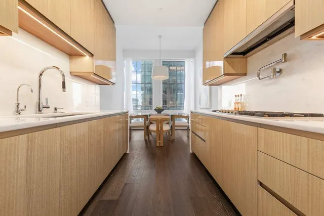 $4,350,000 | 35 Hudson Yards, Unit 6102 | Hudson Yards