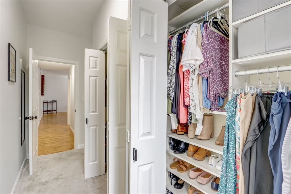 60 Glen Road, Unit T12 Brookline, MA 02445 - Photo 12 of 28 Gallery Image 12