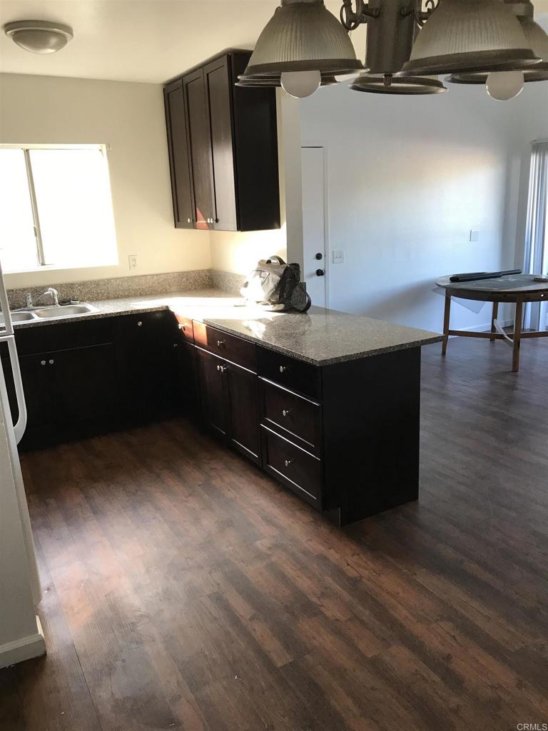 1051 Rock Springs Road, Unit 242 Escondido, CA 92026 - Photo 5 of 8