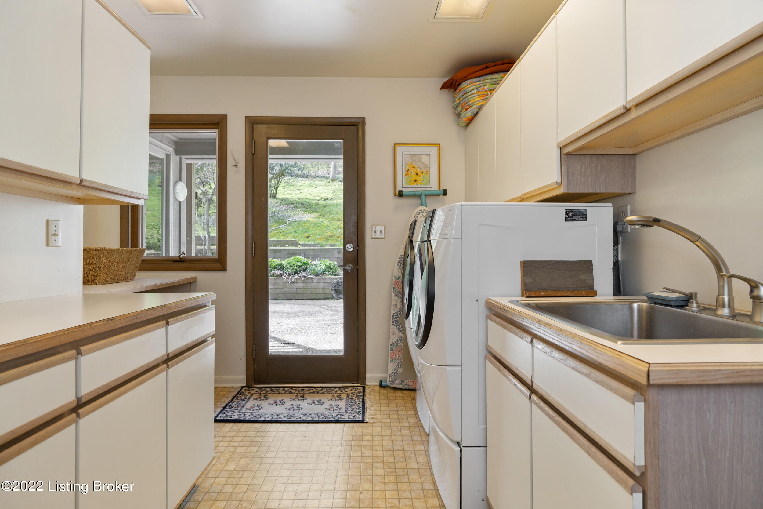 3400 Woodside Road Louisville, KY 40222 - Photo 28 of 53 3400 Woodside Road-52