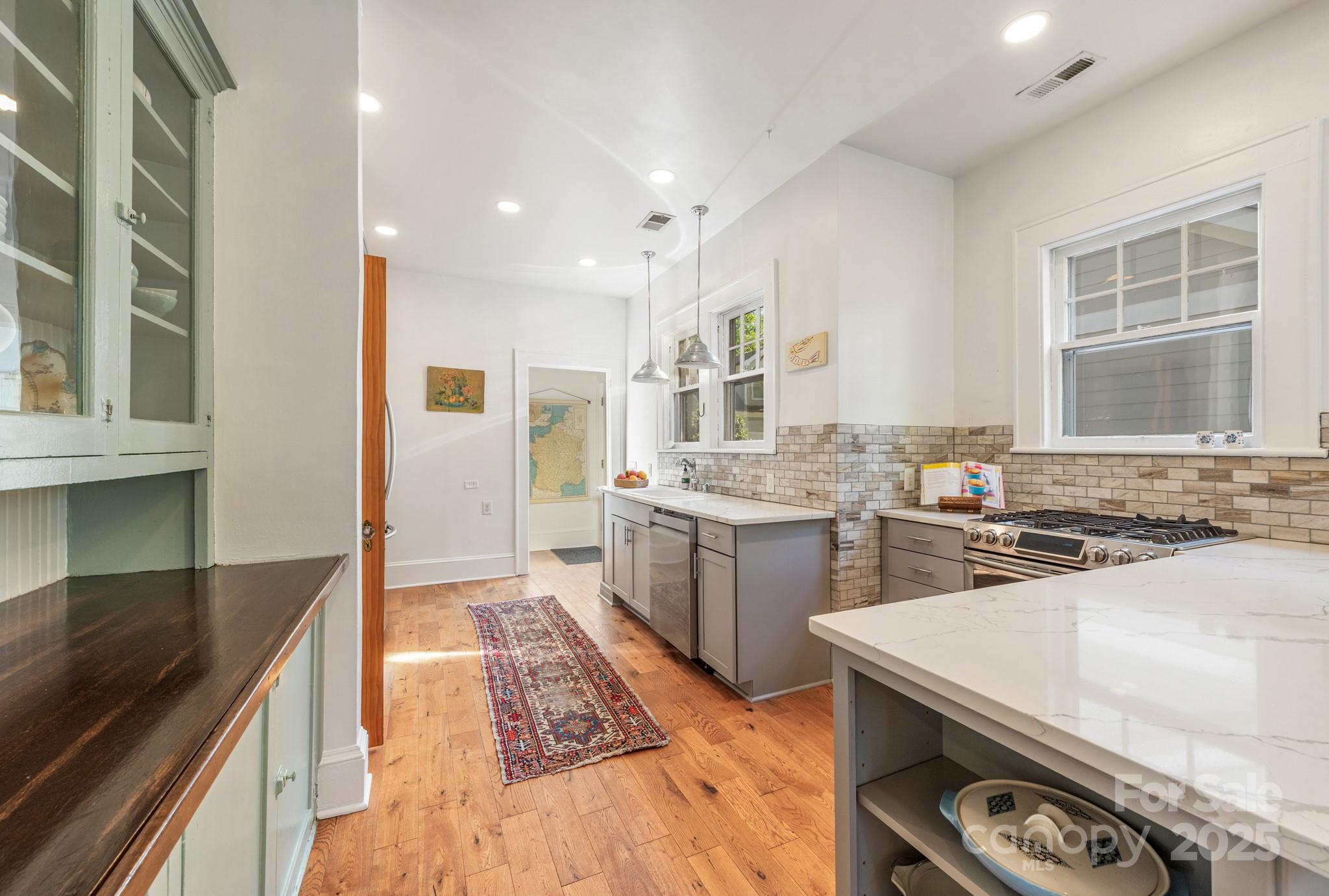 2221 Commonwealth Avenue Charlotte, NC 28205 - Photo 12 of 30 Gallery Image 12