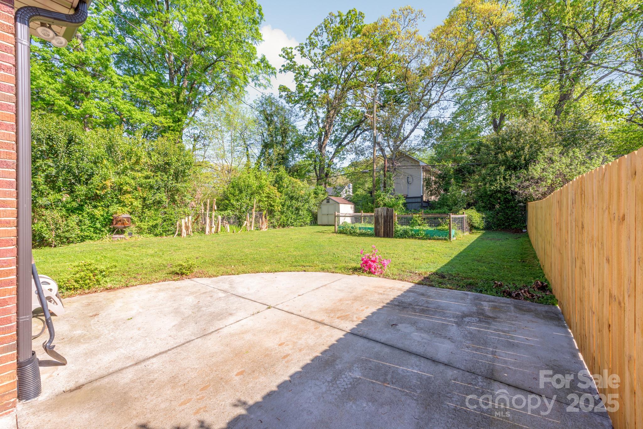 2221 Commonwealth Avenue Charlotte, NC 28205 - Photo 27 of 30 Gallery Image 27