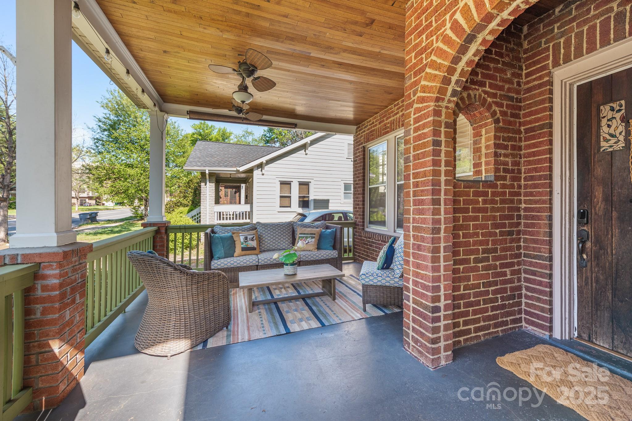 2221 Commonwealth Avenue Charlotte, NC 28205 - Photo 3 of 30 Gallery Image 3