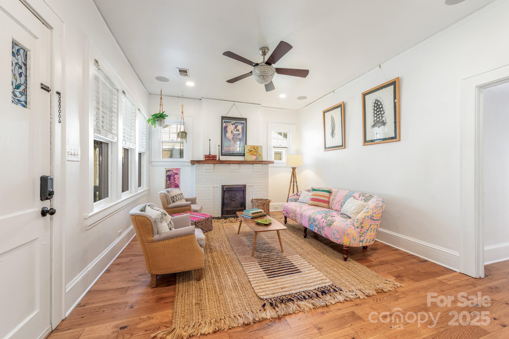 2221 Commonwealth Avenue Charlotte, NC 28205 - Photo 5 of 30 Gallery Image 5