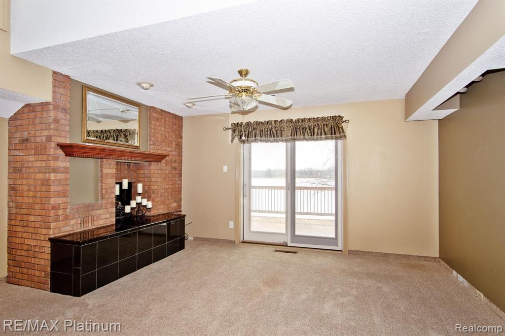 2637 Rubbins Road Howell, MI 48843 - Photo 22 of 56