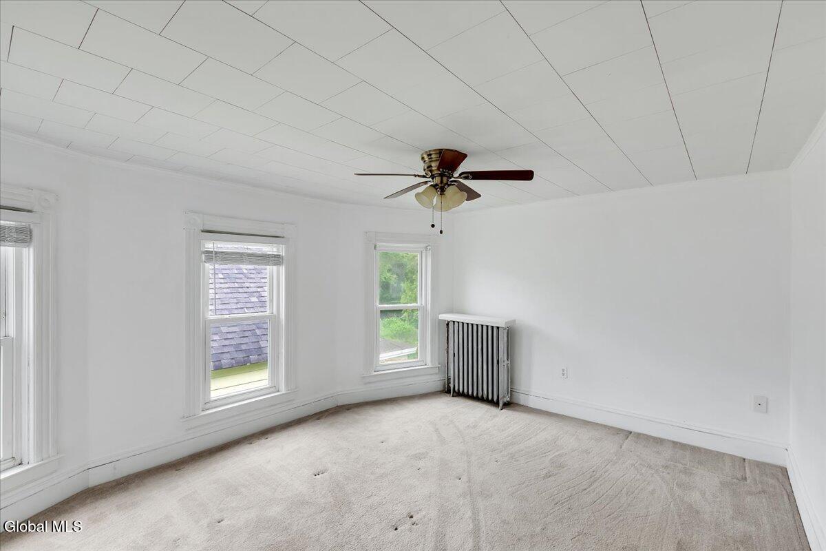 2115 Colgate Place Schenectady, NY 12304 - Photo 31 of 43 36-Bedroom