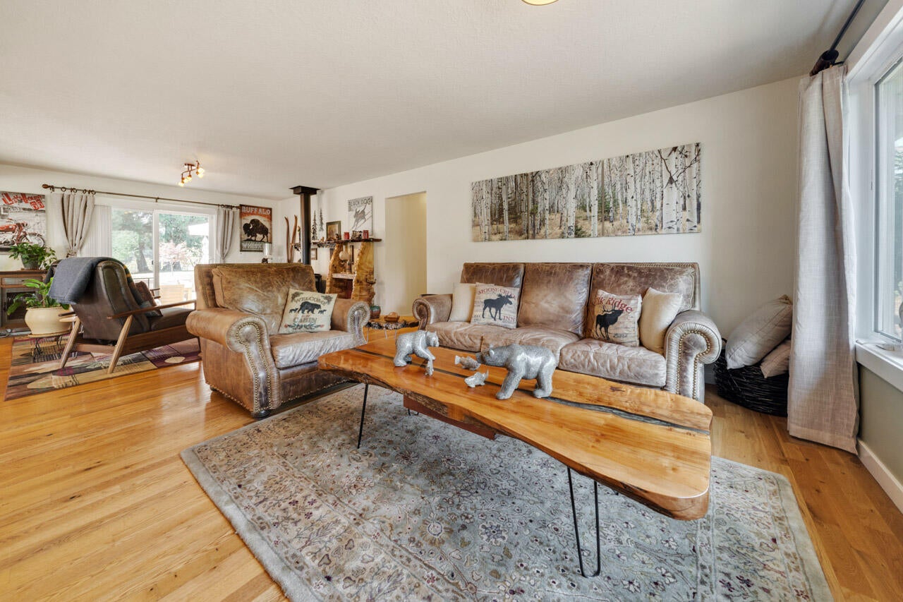 2076 Davis Road South Salem, OR 97306 - Photo 22 of 52 2076-Davis-Rd-S-22
