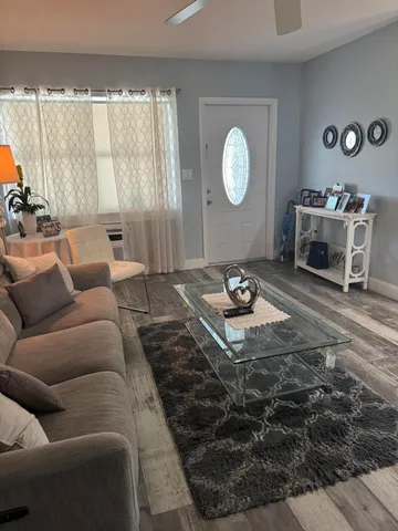 $140,000 | 2100 Northeast 38th Street, Unit 221, Lighthouse Point, FL 33064