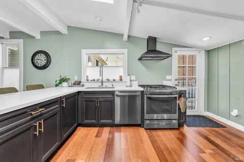 $949,000 | 215 Tunnel Avenue, Richmond, CA 94801