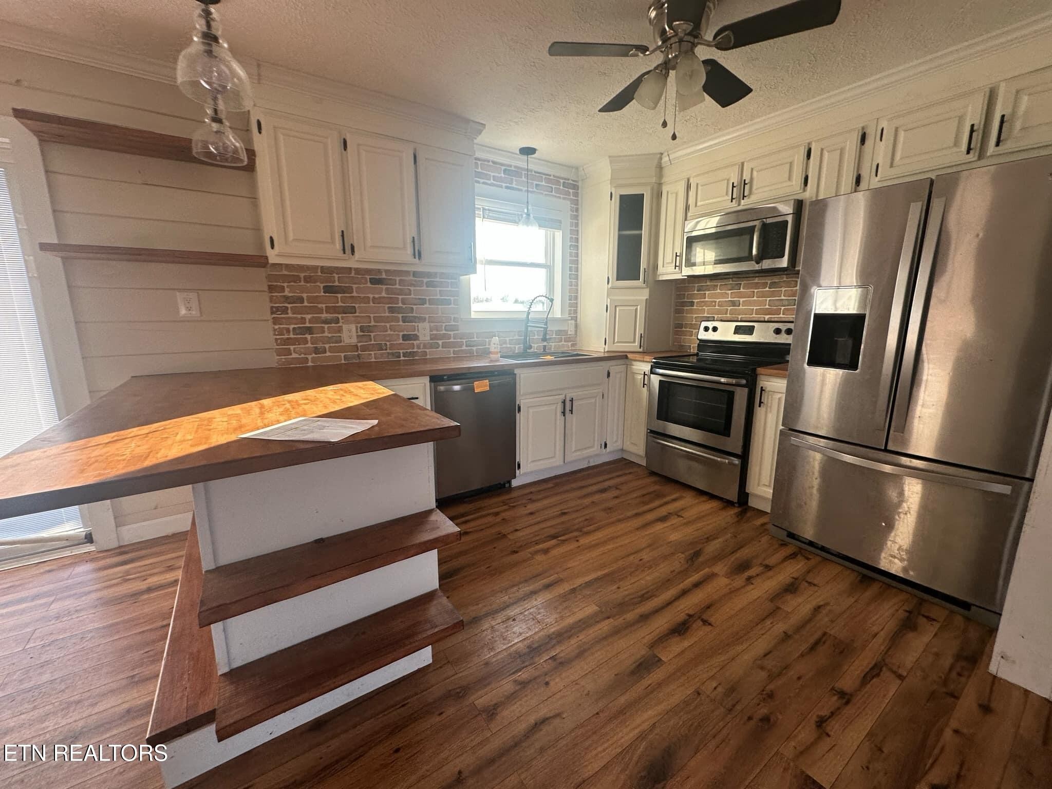 1240 Springhill Road Jamestown, TN 38556 - Photo 8 of 32 Gallery Image 8