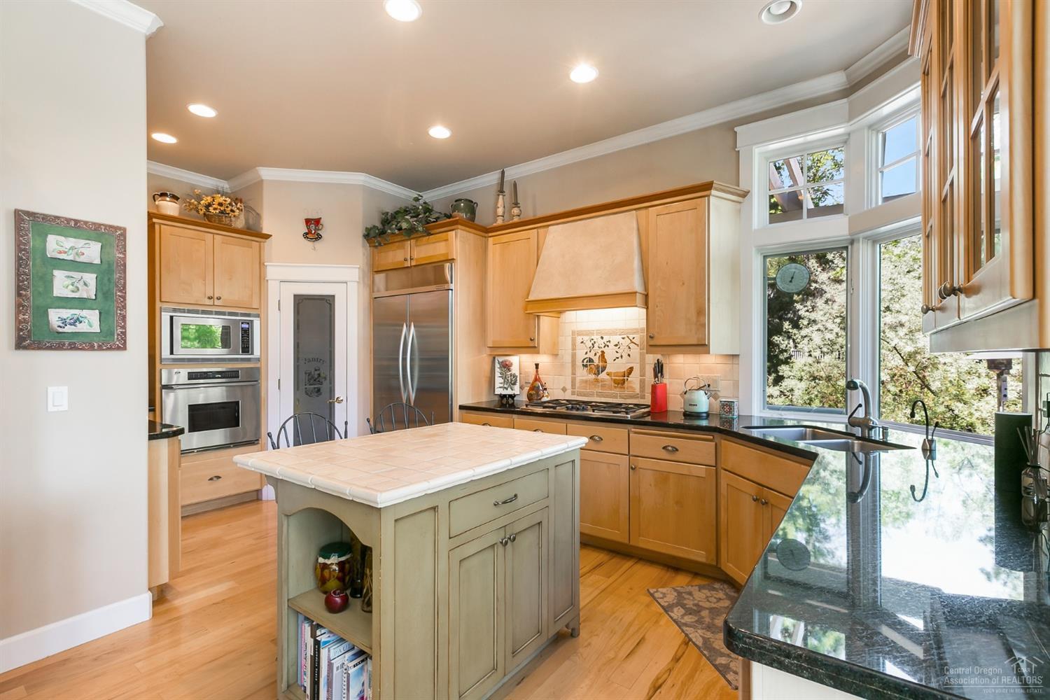 1774 Northwest Steidl Road Bend, OR 97703 - Photo 17 of 25 Additional Photo