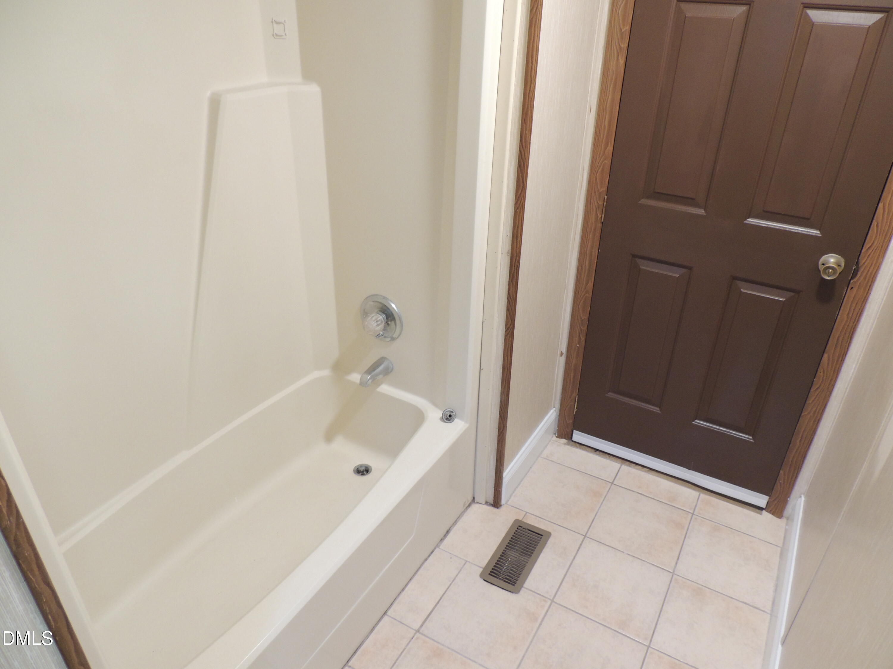 632 Wimberly Road Apex, NC 27523 - Photo 14 of 23 14-2nd bath