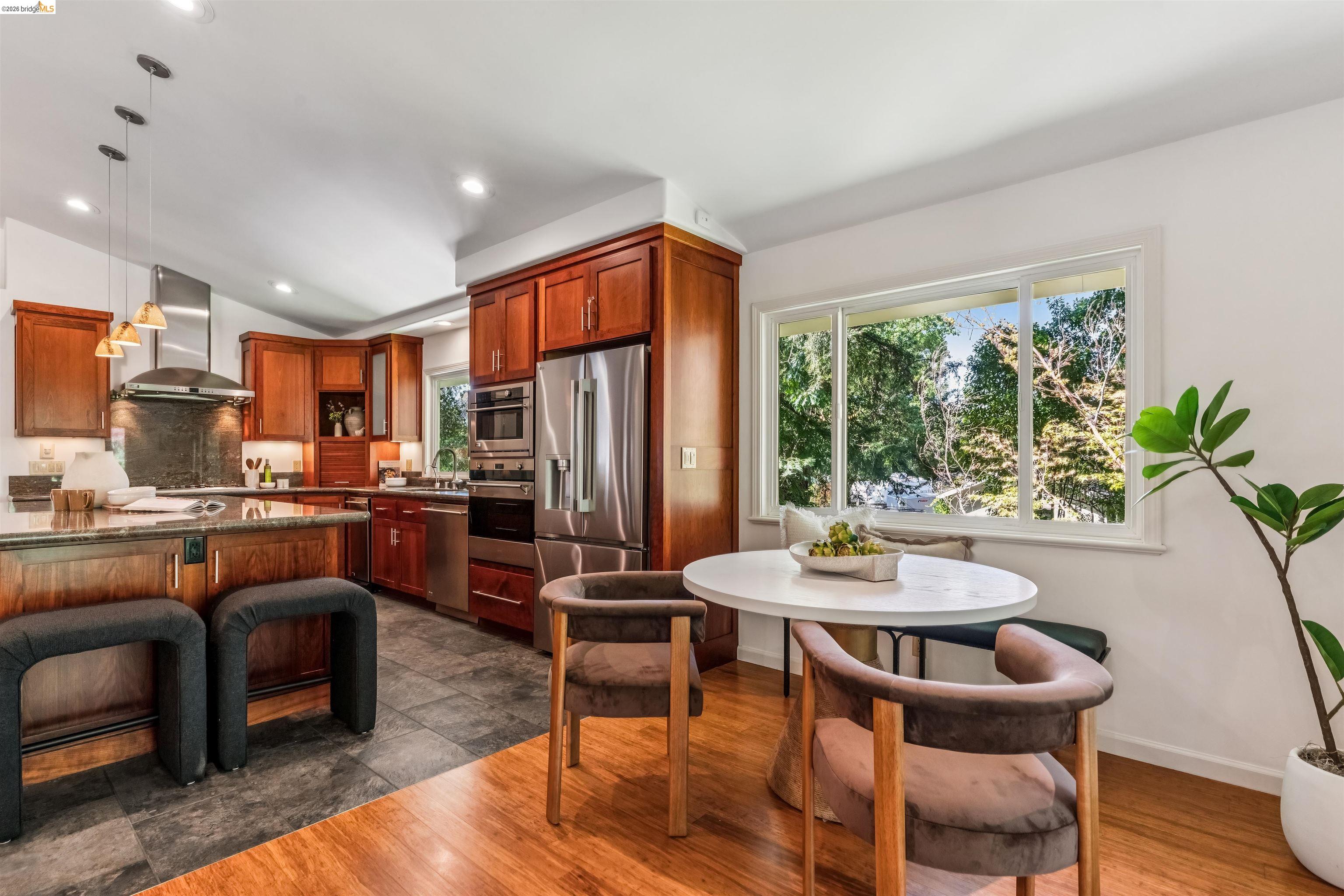 1035 North Thompson Road Lafayette, CA 94549 - Photo 14 of 59