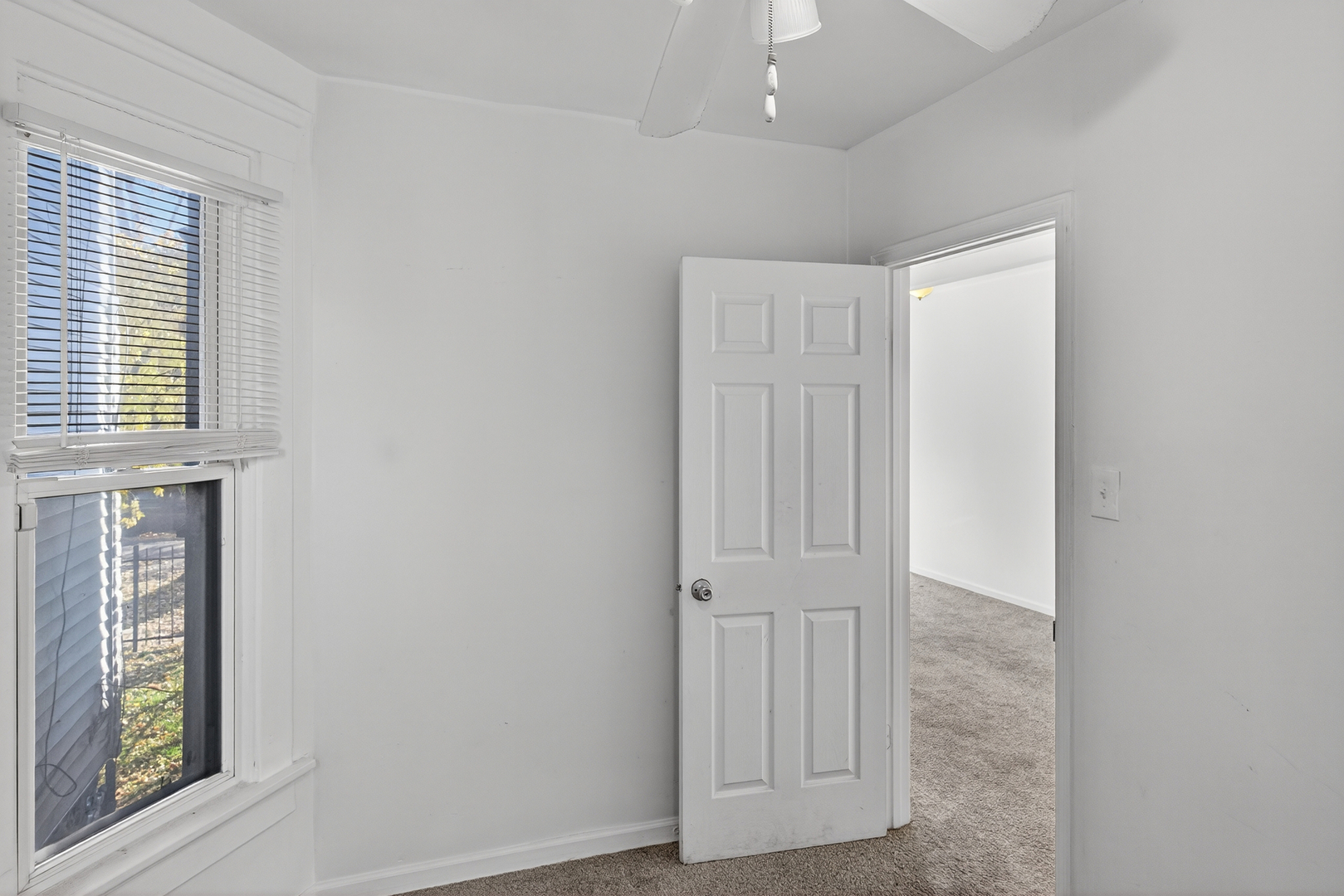 824 East 89th Place Chicago, IL 60619 - Photo 11 of 60