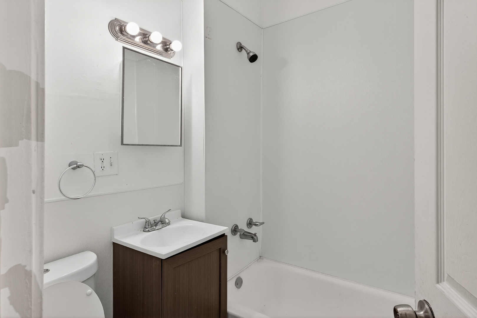 824 East 89th Place Chicago, IL 60619 - Photo 13 of 60