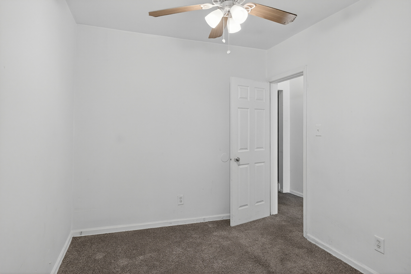 824 East 89th Place Chicago, IL 60619 - Photo 15 of 60