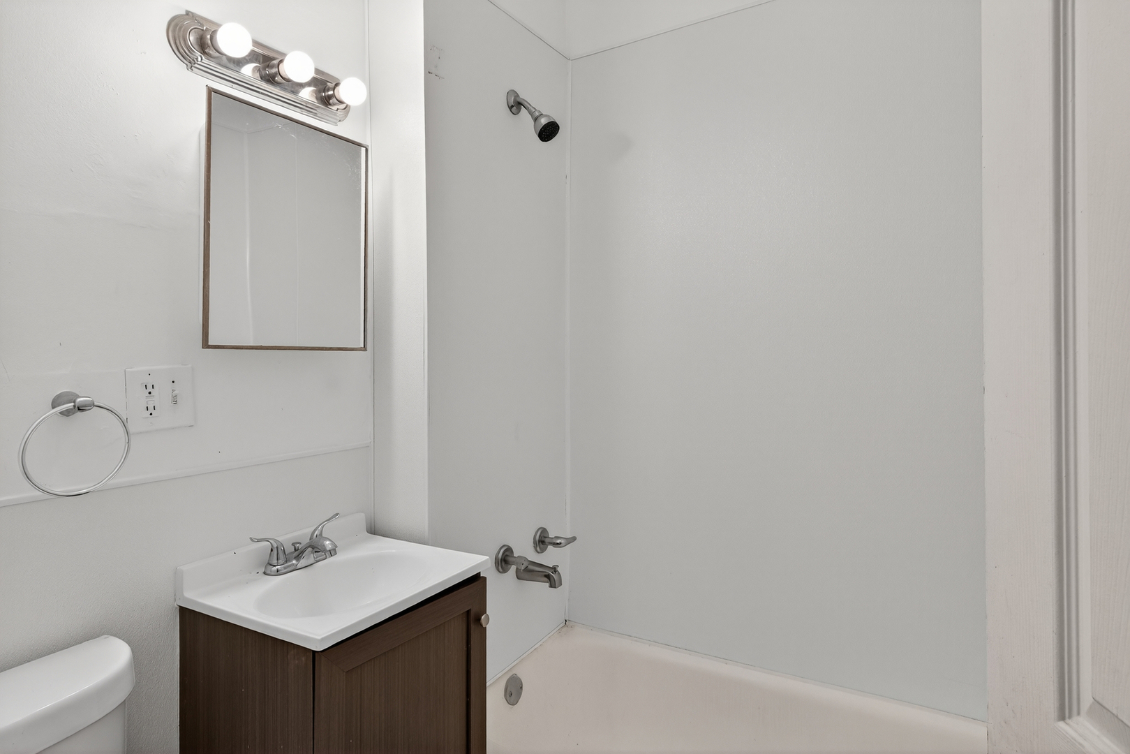 824 East 89th Place Chicago, IL 60619 - Photo 16 of 60