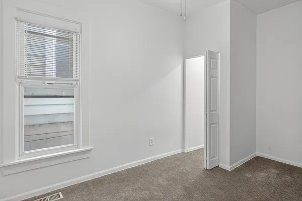 $285,000 | 824 East 89th Place, Chicago, IL 60619