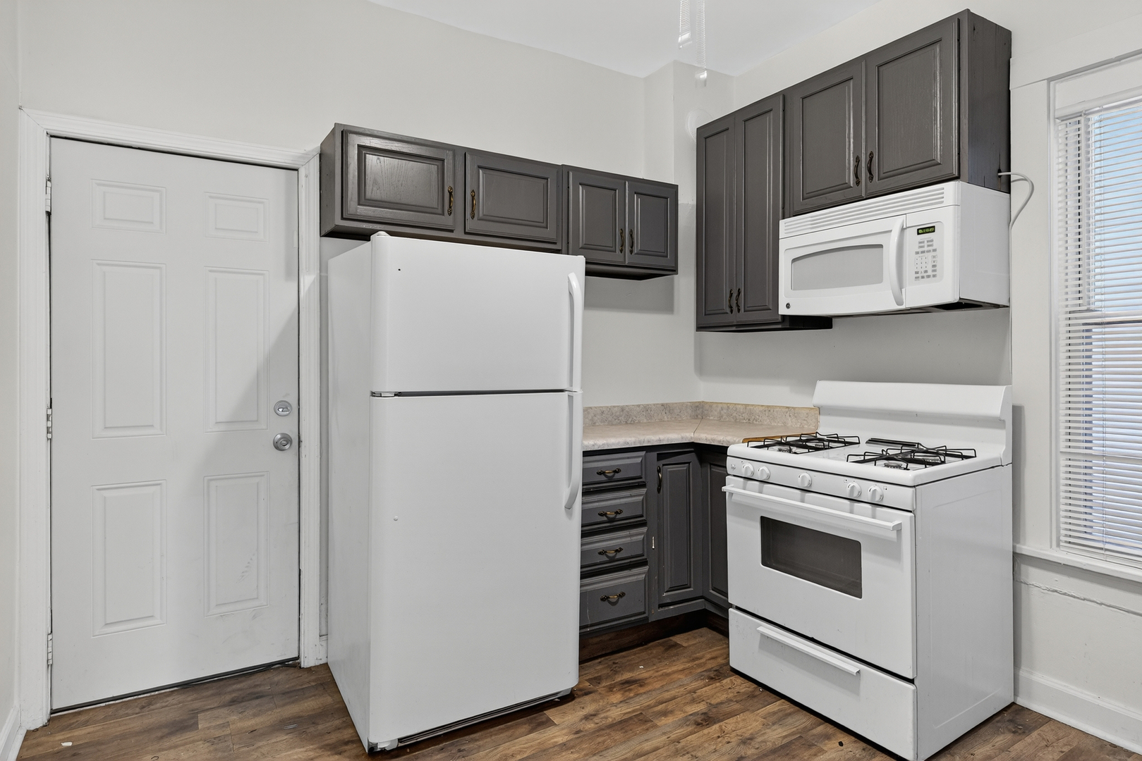 824 East 89th Place Chicago, IL 60619 - Photo 21 of 60