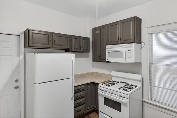 $285,000 | 824 East 89th Place, Chicago, IL 60619
