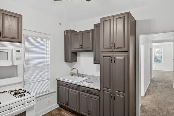 $285,000 | 824 East 89th Place, Chicago, IL 60619