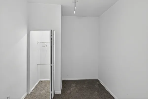 $285,000 | 824 East 89th Place, Chicago, IL 60619
