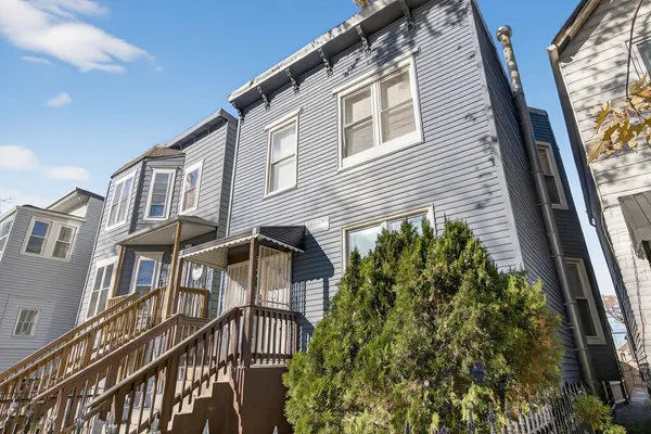 $285,000 | 824 East 89th Place, Chicago, IL 60619