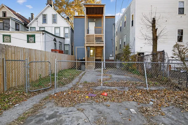 $285,000 | 824 East 89th Place, Chicago, IL 60619