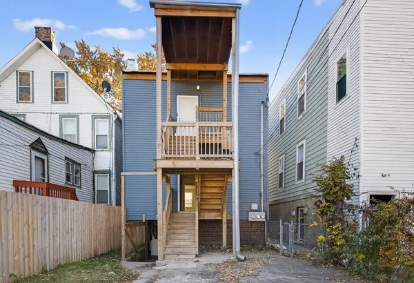 $285,000 | 824 East 89th Place, Chicago, IL 60619