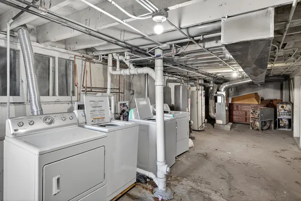 $285,000 | 824 East 89th Place, Chicago, IL 60619