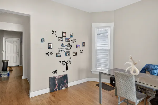 $285,000 | 824 East 89th Place, Chicago, IL 60619
