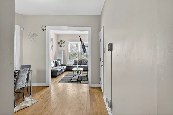 $285,000 | 824 East 89th Place, Chicago, IL 60619