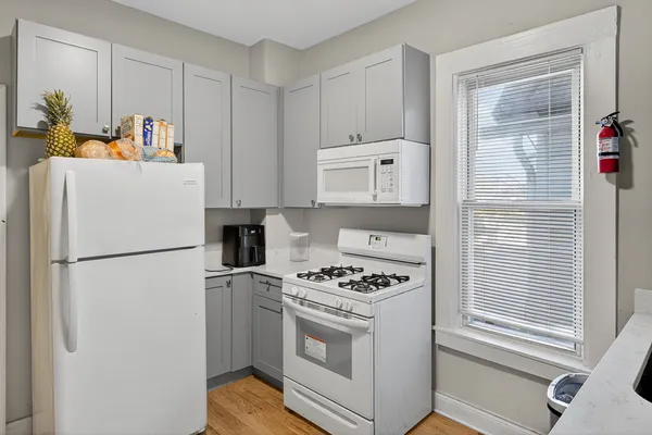 $285,000 | 824 East 89th Place, Chicago, IL 60619