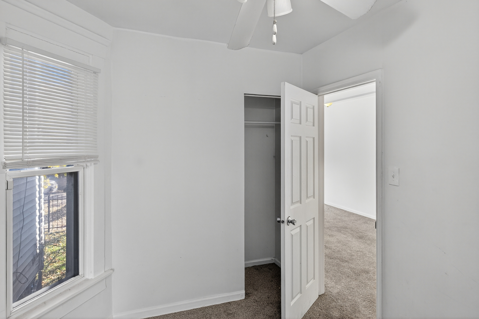 824 East 89th Place Chicago, IL 60619 - Photo 10 of 60