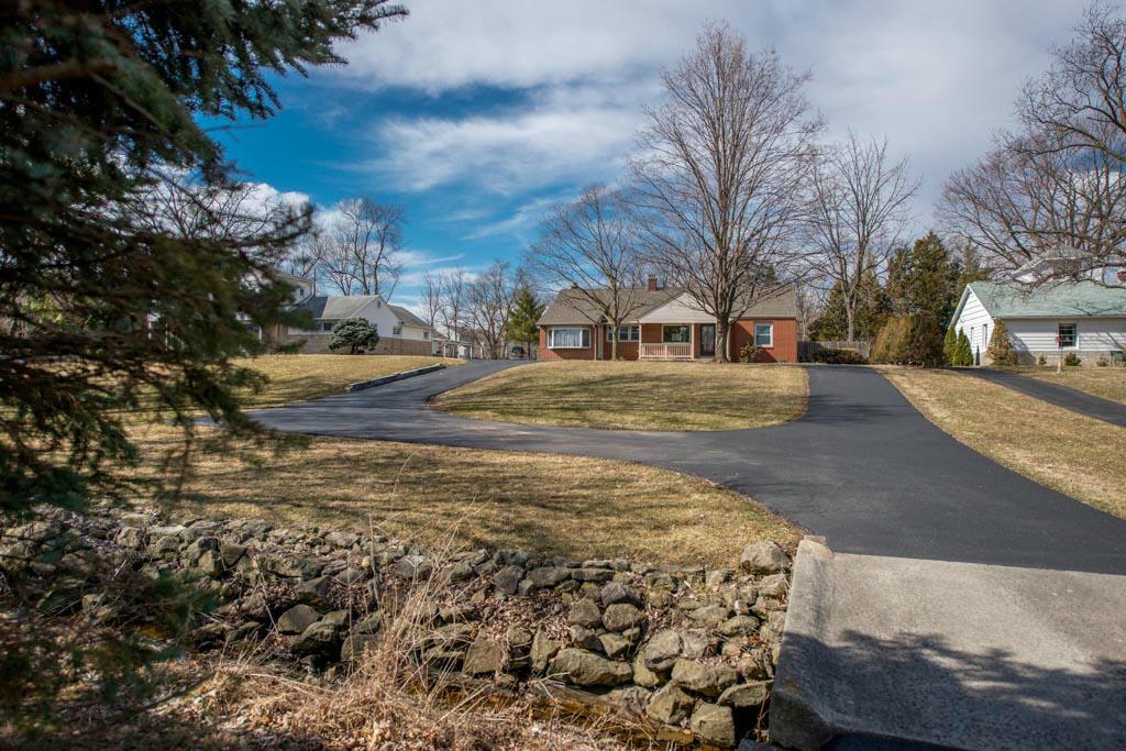 3217 Dublin Road Columbus, OH 43221 - Photo 3 of 42